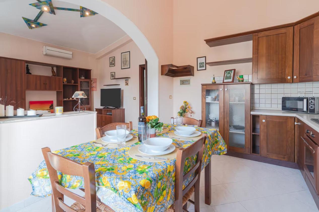 Villa Fratelli Arenella  Buitenkant foto